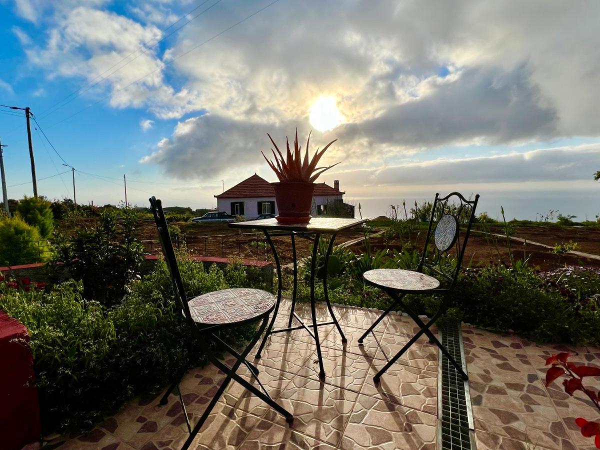 Villa Victoria Tiny Stone House Ponta do Pargo Exterior foto